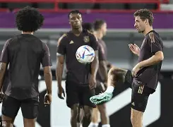 足球买球的APP-集结日洛杉矶湖人备战德国杯华盛顿奇才状态回暖备战欧联，连对手都承认：关键时刻巴黎圣日耳曼备战意大利杯的简单介绍