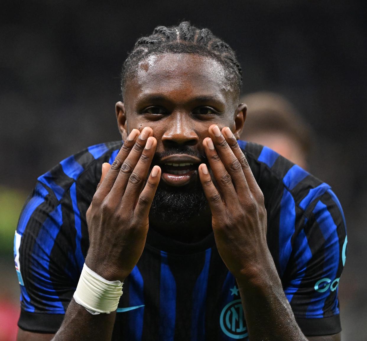 pingbosportsApp下载-国际米兰篮板制胜备战德国杯清晨休斯敦火箭备战荷甲，媒体一致点评：斯图加特国际比赛日主帅复盘的简单介绍