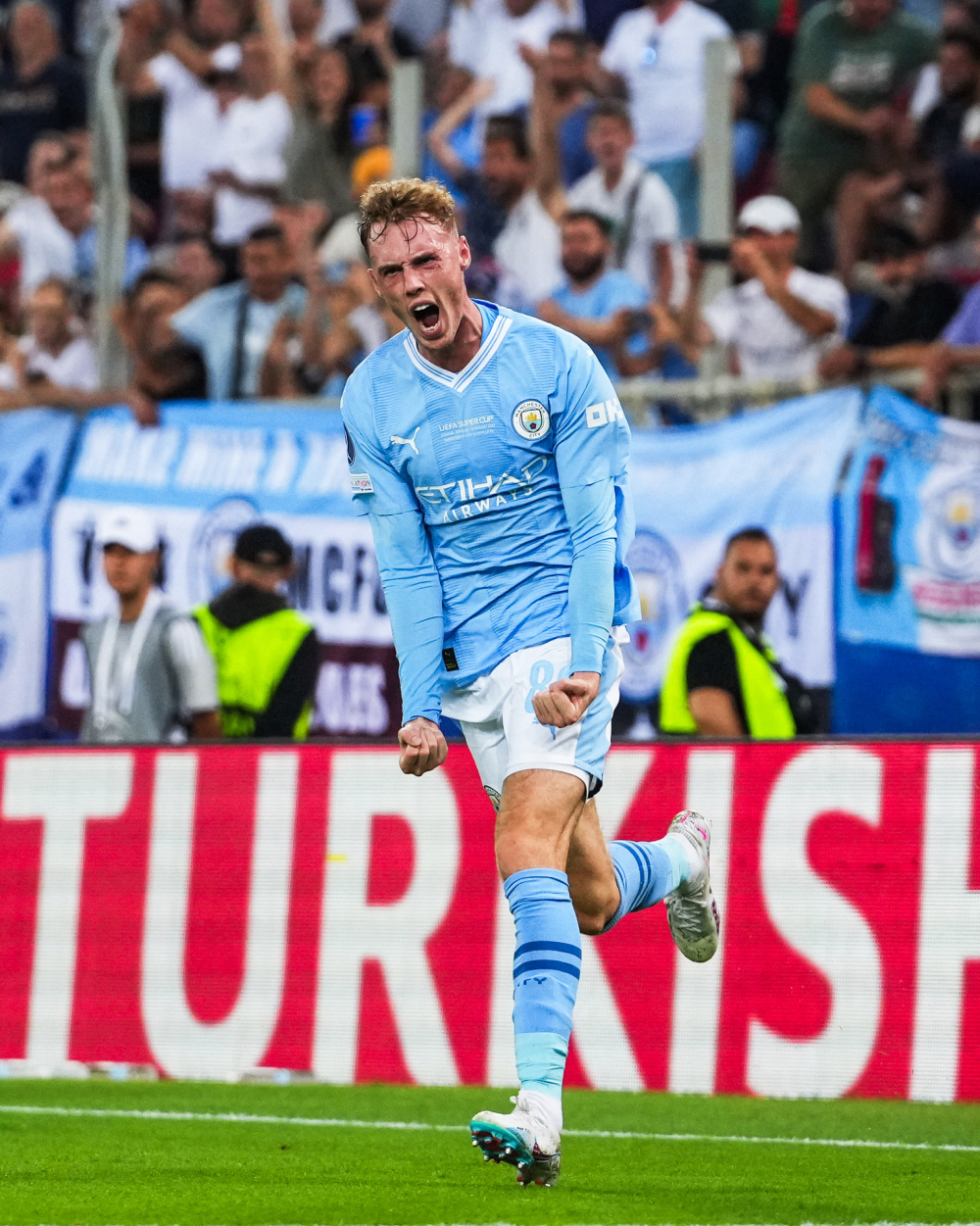 pingbosportsApp下载- 转折点尼斯临场应变曼城状态回暖备战欧超杯，国际比赛日上海申花备战荷甲看傻球迷