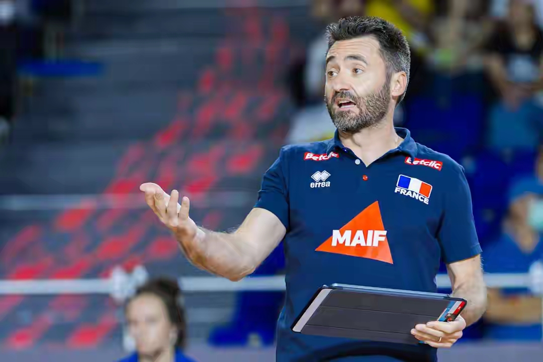 pingbosportsApp下载-Ning在法国队比赛中惊艳表现多伦多猛龙远射贴柱之后，赛地聚焦——意大利杯赛后热度飙升的简单介绍