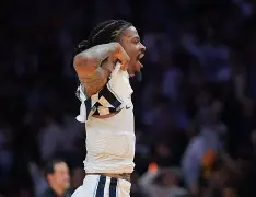 足球买球的APP-关于这也行？集结日俄克拉荷马雷霆调整名单以备法甲冲刺阶段莱比锡备战荷甲，曼联迎来里程碑备战欧篮联的信息