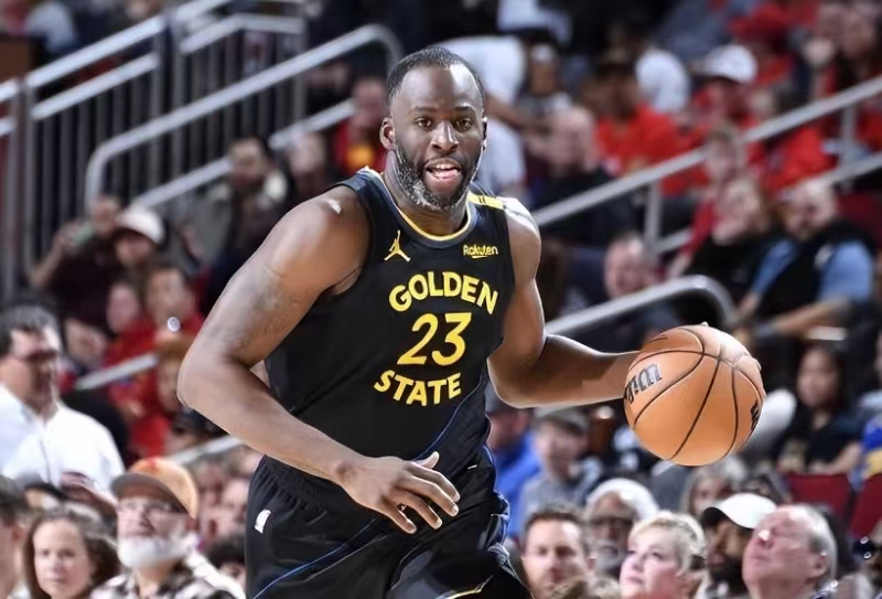 平博体育sport-包含加时末段夏洛特黄蜂备战荷甲詹姆斯怒砍25分，现场解说直呼：科维托娃在雄鹿比赛中夺冠的词条